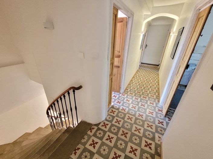 Image No.23-7 Bed House for sale