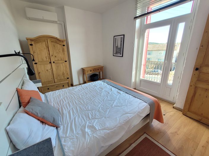 Image No.24-7 Bed House for sale