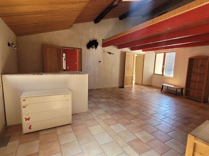 Image No.10-3 Bed House for sale