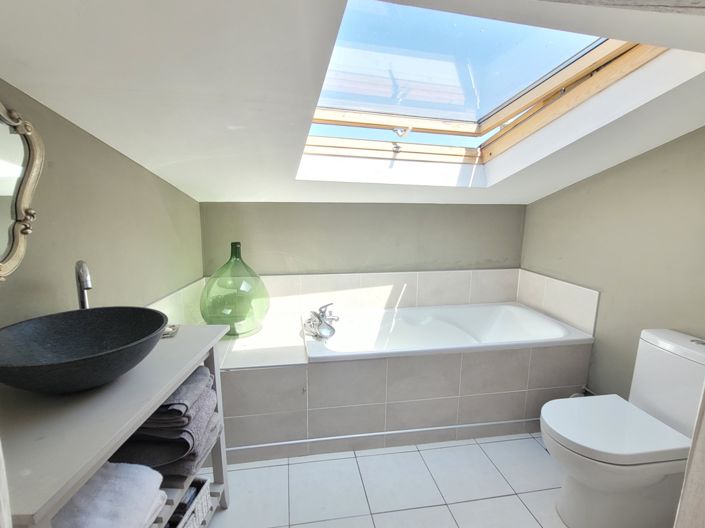 Image No.19-3 Bed House for sale