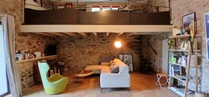 Image No.20-2 Bed Property for sale