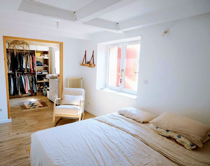 Image No.8-2 Bed Property for sale