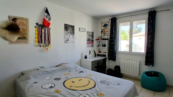 Image No.19-5 Bed Property for sale