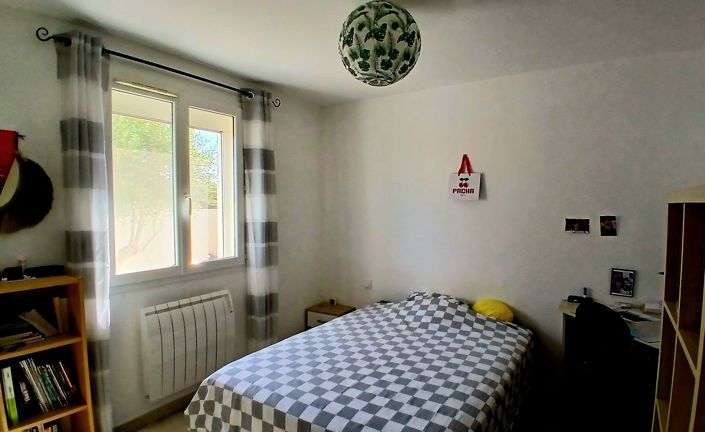 Image No.22-5 Bed Property for sale