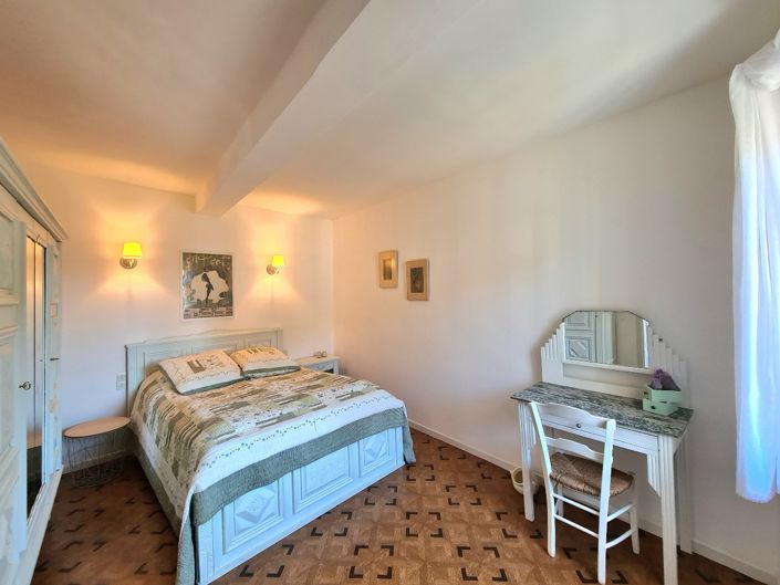 Image No.20-2 Bed House for sale