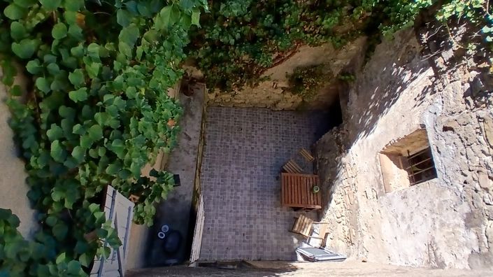 Image No.6-2 Bed House for sale