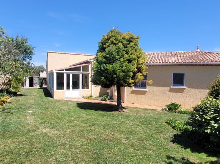Image No.2-4 Bed Property for sale