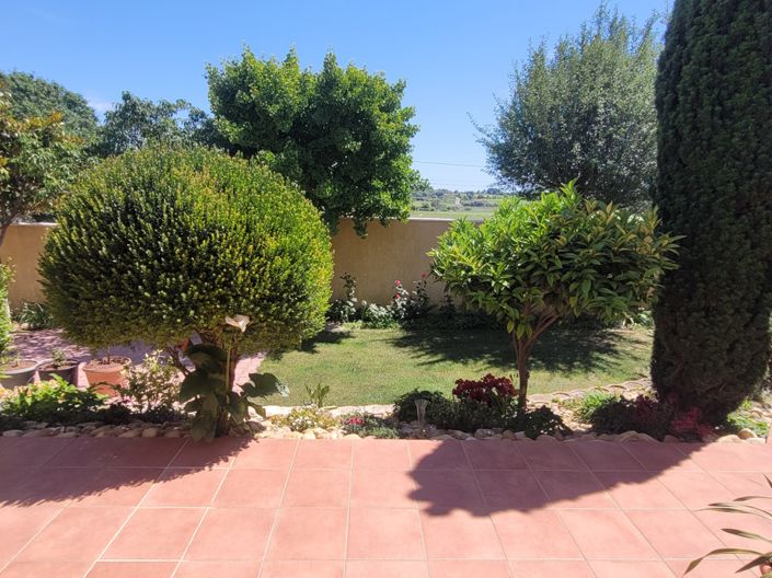 Image No.5-4 Bed Property for sale