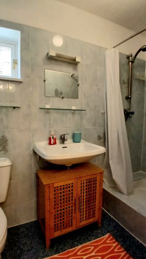 Image No.15-2 Bed House for sale