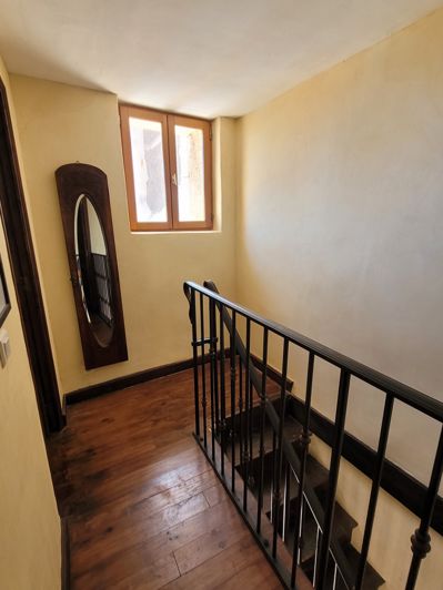 Image No.17-5 Bed House for sale