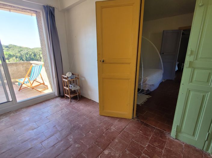 Image No.15-4 Bed House for sale