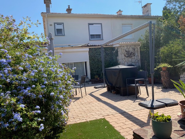 Image No.4-4 Bed House for sale