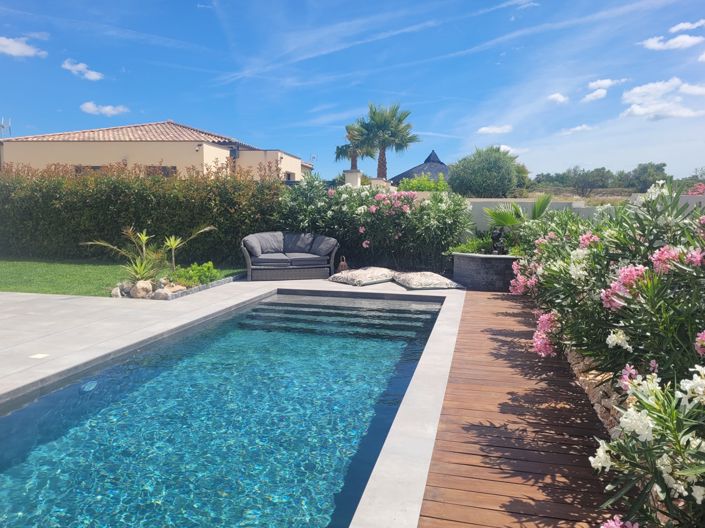 Image No.4-5 Bed Property for sale