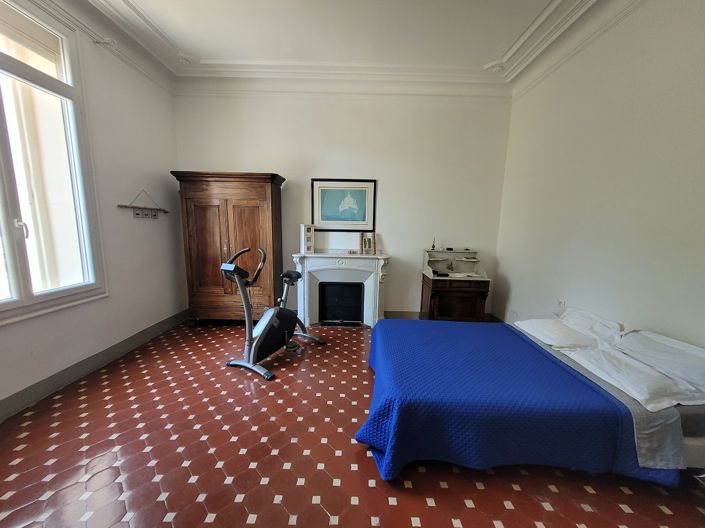 Image No.15-6 Bed House for sale