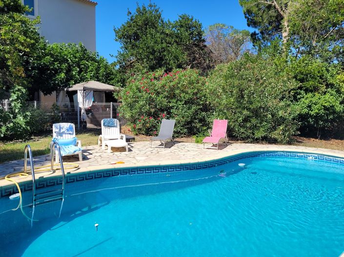 Image No.5-6 Bed House for sale