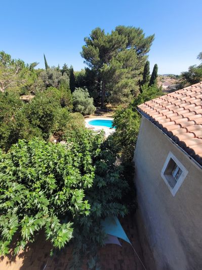 Image No.9-6 Bed House for sale