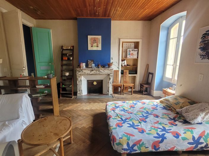 Image No.12-6 Bed House for sale