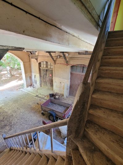 Image No.20-6 Bed House for sale