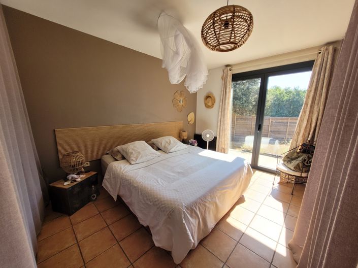 Image No.15-4 Bed Property for sale