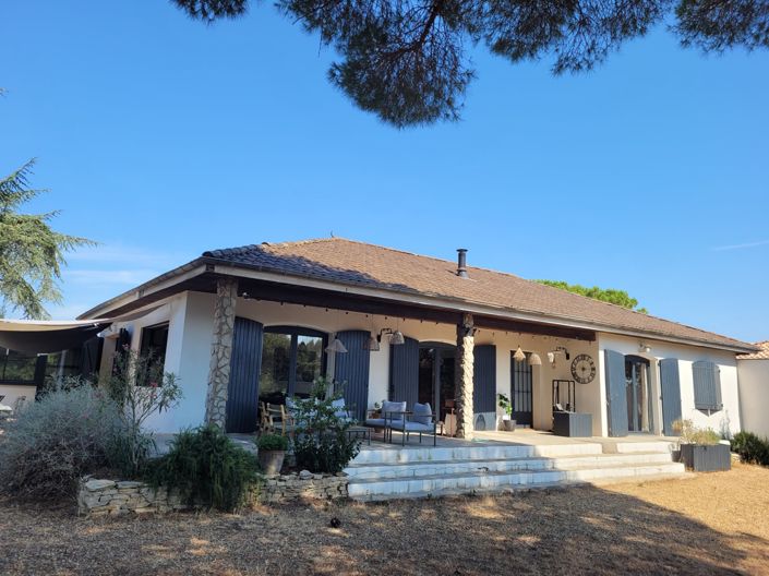 Image No.2-4 Bed Property for sale