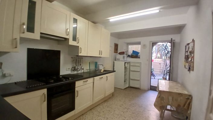 Image No.15-5 Bed House for sale
