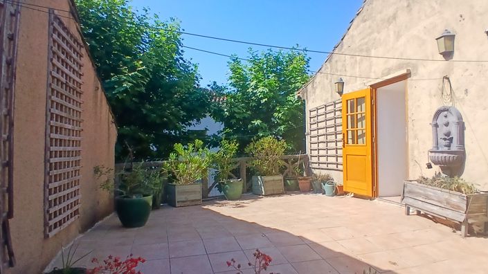 Image No.7-5 Bed House for sale