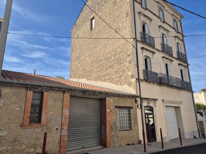 Image No.2-8 Bed House for sale
