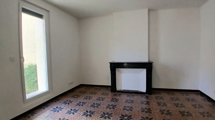 Image No.16-4 Bed House for sale