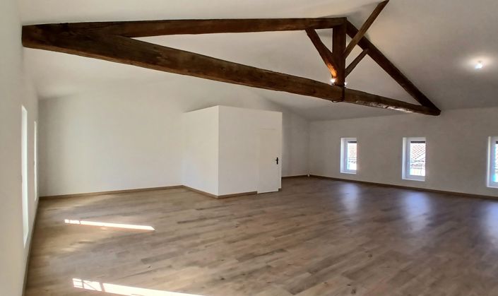 Image No.20-4 Bed House for sale