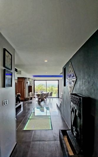 Image No.18-5 Bed Property for sale