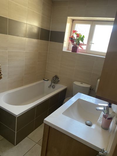 Image No.16-3 Bed House for sale