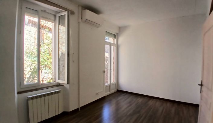 Image No.14-3 Bed House for sale