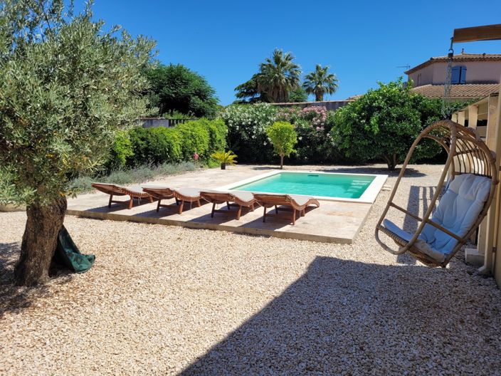Image No.5-4 Bed Property for sale