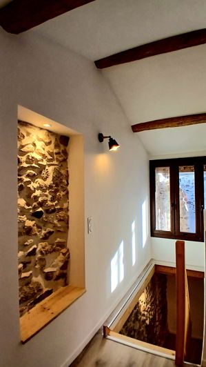 Image No.8-2 Bed House for sale