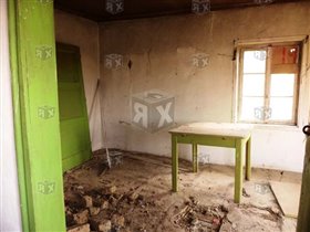 Image No.3-Maison de 2 chambres à vendre à Gorsko Novo Selo