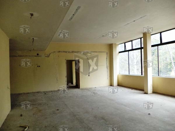 Image No.17-13 Bed Commercial for sale