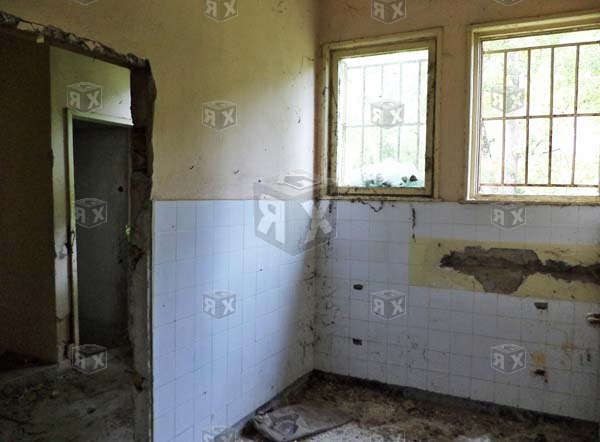 Image No.25-13 Bed Commercial for sale