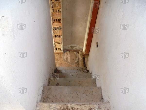 Image No.16-4 Bed Property for sale