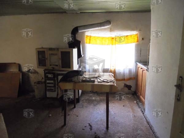 Image No.8-2 Bed House for sale