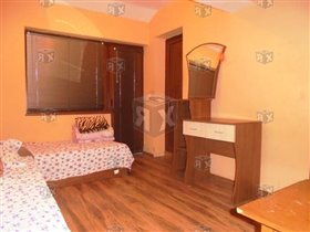 Image No.6-Un hôtel de 12 chambres à vendre à Veliko Tarnovo