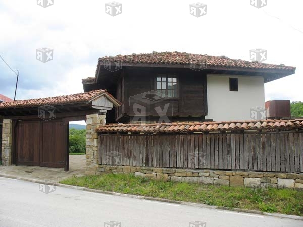 Image No.1-Maison de 3 chambres à vendre à Buynovtsi