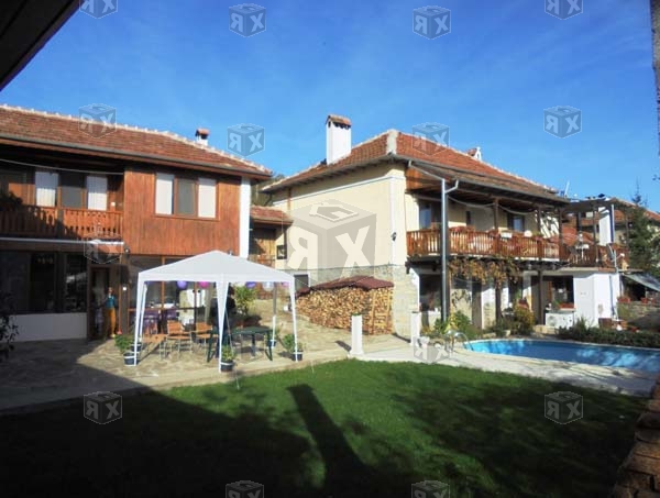 Image No.4-Maison de 9 chambres à vendre à Gostilitsa