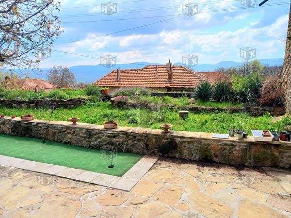 Image No.3-Maison de 4 chambres à vendre à Gostilitsa