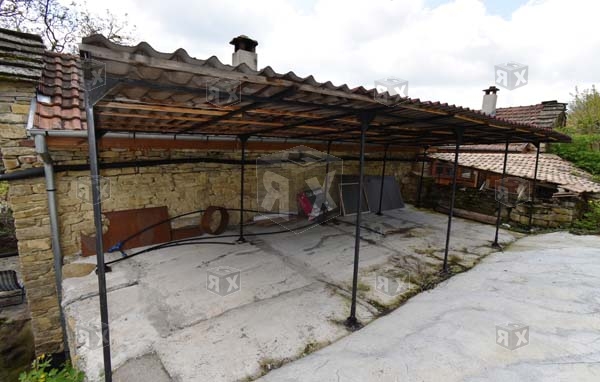 Image No.44-Maison de 4 chambres à vendre à Gostilitsa