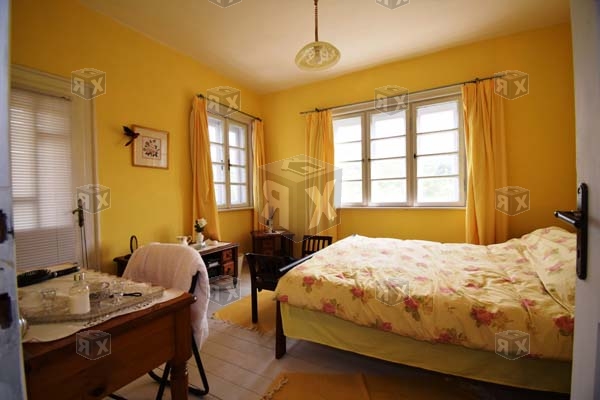 Image No.17-4 Bed House for sale