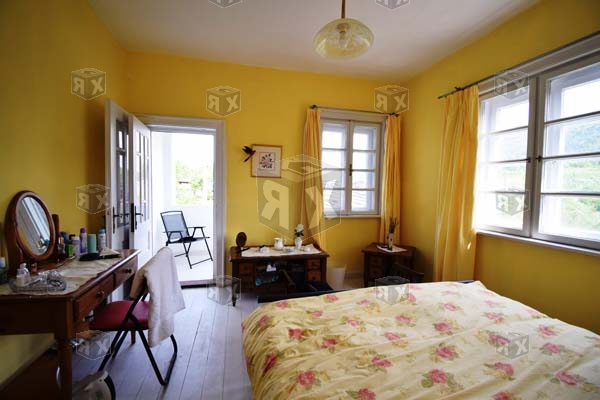 Image No.18-4 Bed House for sale