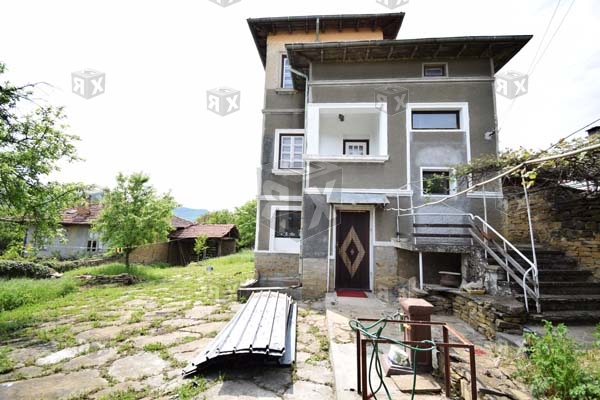 Image No.2-4 Bed House for sale