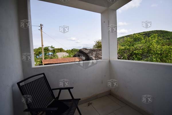 Image No.20-4 Bed House for sale