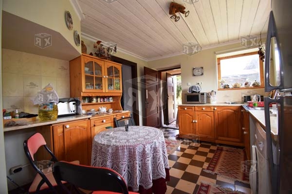 Image No.6-4 Bed House for sale