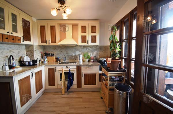 Image No.3-Maison de 2 chambres à vendre à Veliko Tarnovo